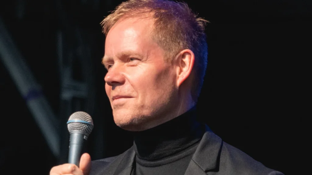Max Richter Turned Sleep Into a Ninety-Minute Album
