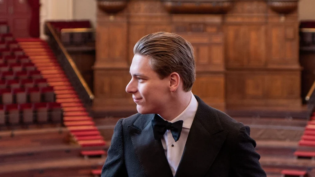 Klaus Makela Conducts Five Chicago Programmes This Season