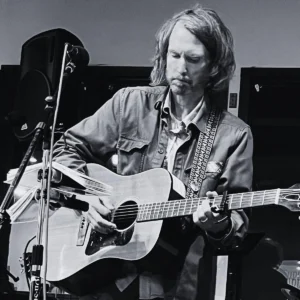 Pete Keating Releases Louder, an Alt-Country Single Written After Meeting a Guitarist with MS